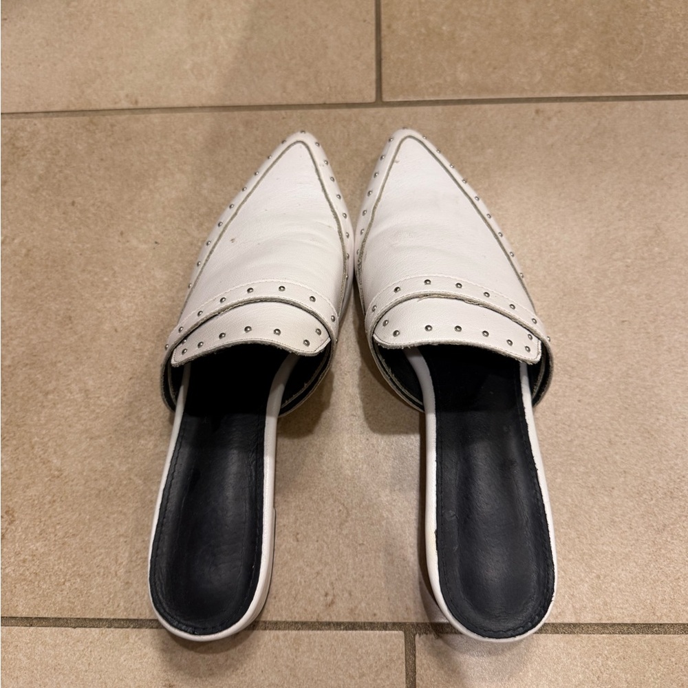 Pointed flats